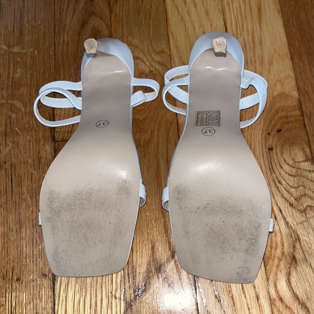 White Target Heels - Picture 3 of 4